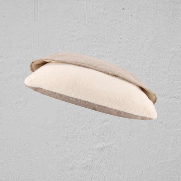 Removable and washable bite resistant pet sleeping bag - Image 10
