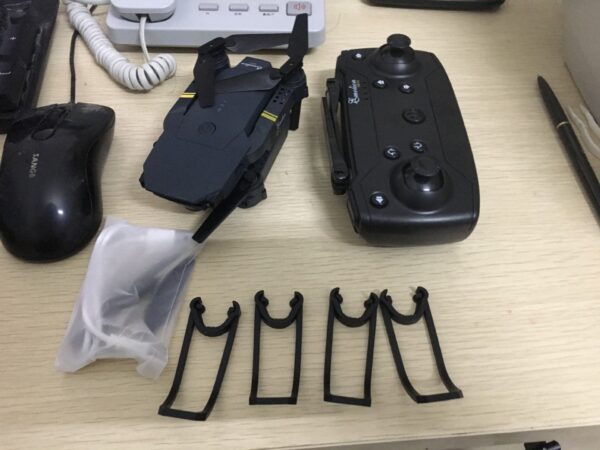 E58 Folding Aerial WiFi Image Transmission Four-axis Remote Control Toy - Image 2